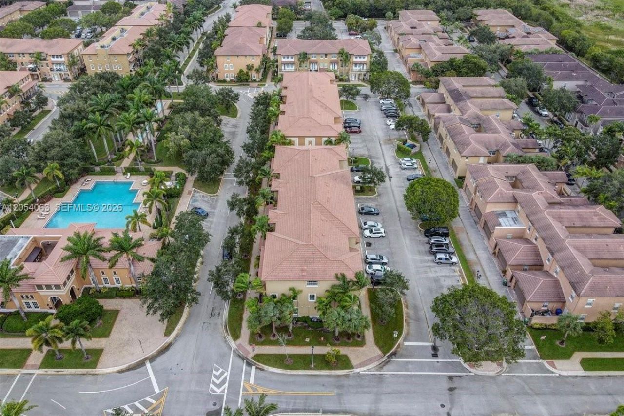 995 SW 147th Ave, Unit 2514, Pembroke Pines, FL 33027 Photo