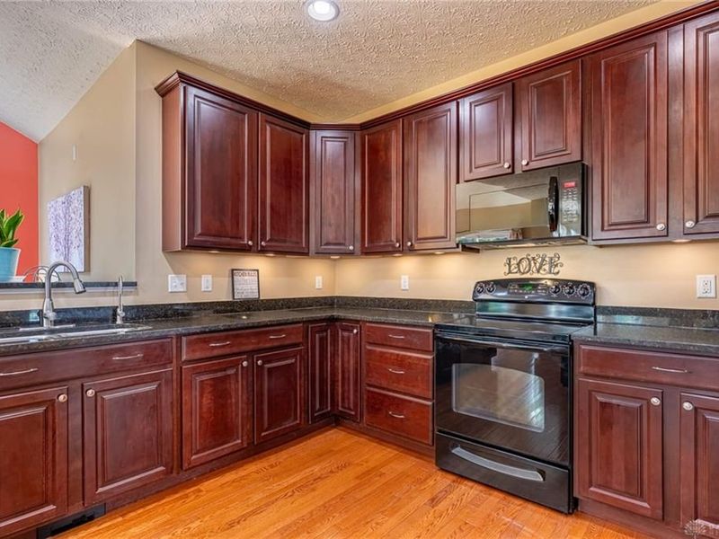 2374 Gerard Court, Fairborn, OH 45324 Photo 6