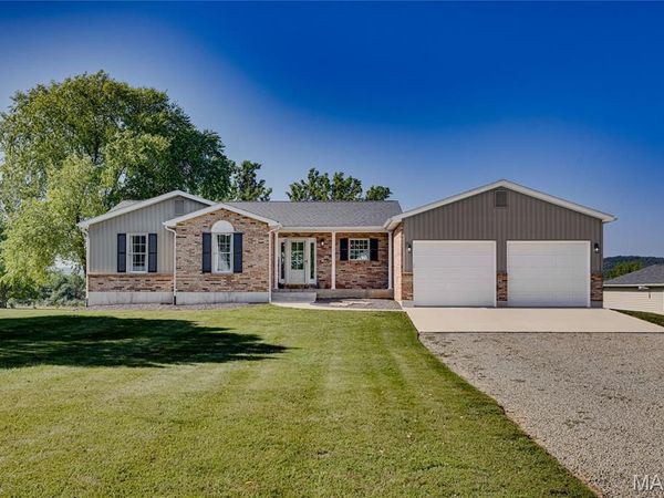 4 McClanahan Road, Farmington, MO 63640