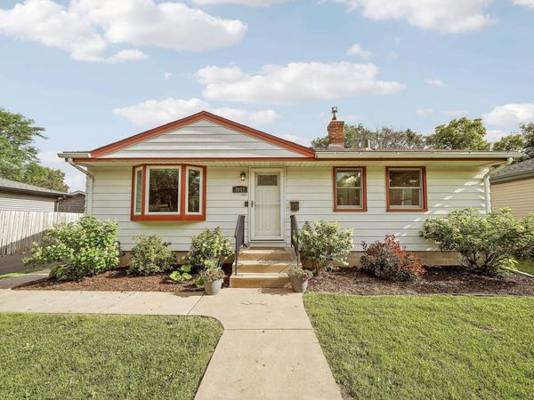 2017 Villard Avenue, Saint Paul, MN 55116