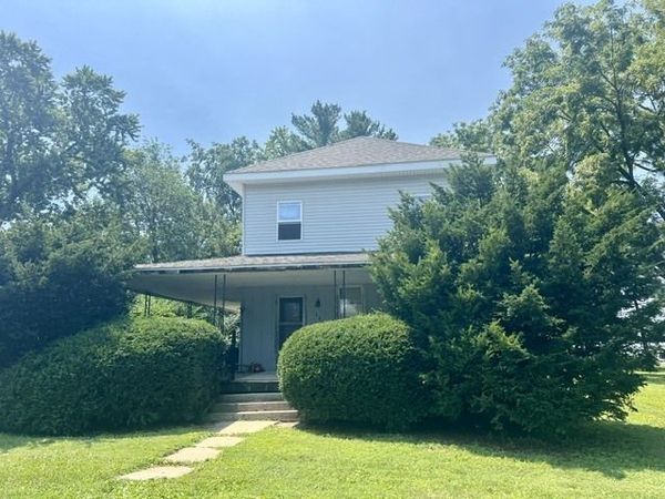 105 N Jackson Street , Philo, IL 61864