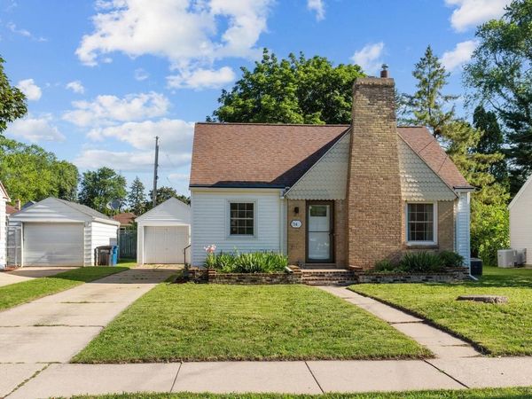 714 BALDWIN AVENUE, Oshkosh, WI 54901