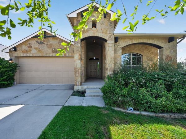 1919 Mexia DR, Round Rock, TX 78664