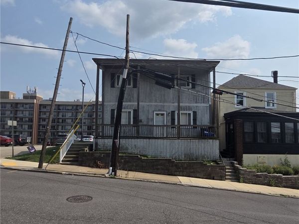 23 W College St , Canonsburg, PA 15317