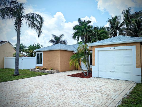 9785 RIDGECREEK Road, Boca Raton, FL 33496
