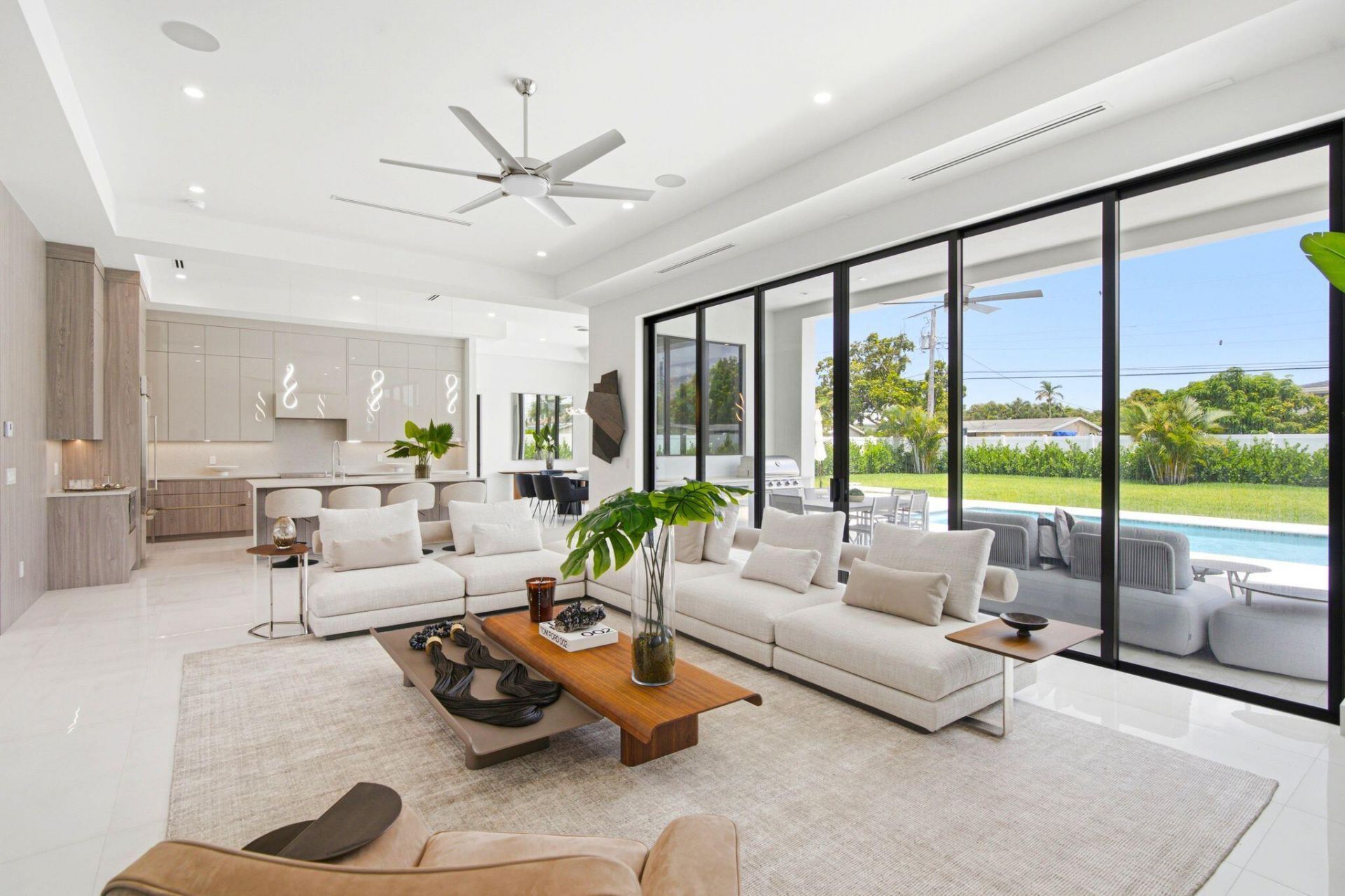 261 NW 8th Street, Boca Raton, FL 33432 Photo