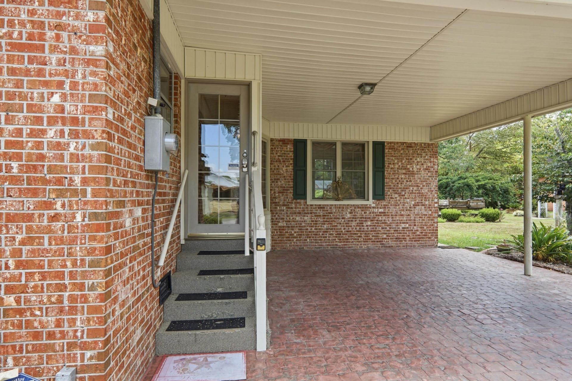352 E Main Street Photo 7