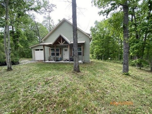 416 Ski St , Hohenwald, TN 38462