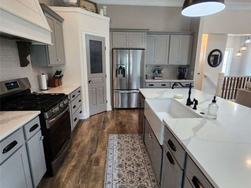 5705 Shadow Ridge Circle NW, North Canton, OH 44720 Photo 8