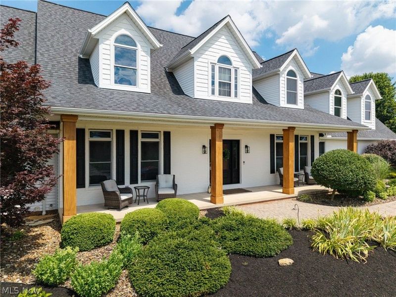 6356 Highland Green Drive, Medina, OH 44256 Photo 2