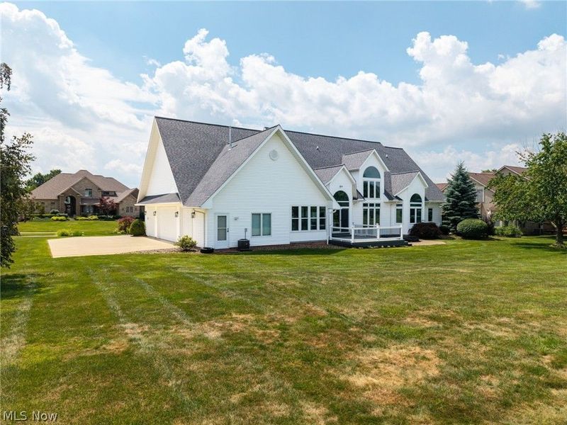 6356 Highland Green Drive, Medina, OH 44256 Photo 3