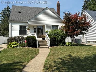 1921 N Connecticut Avenue, Royal Oak, MI 48073