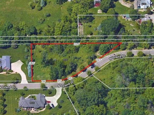 9036 N Island Drive , Flushing Twp, MI 48433