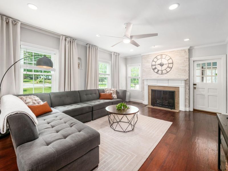 378 Sherborne Drive, Columbus, OH 43219 Photo 6