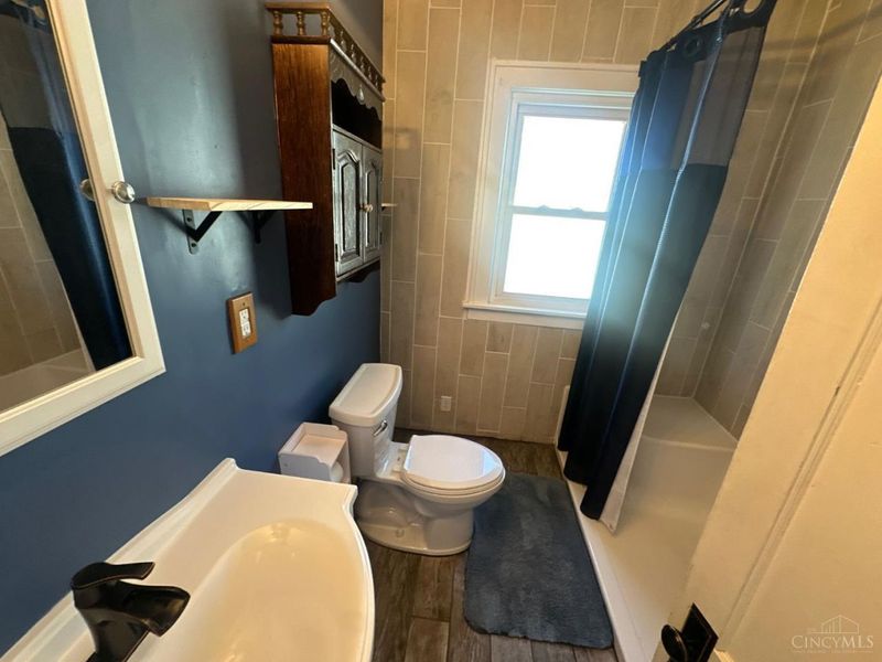 7565 Ross Avenue, Springfield Twp., OH 45237 Photo 18