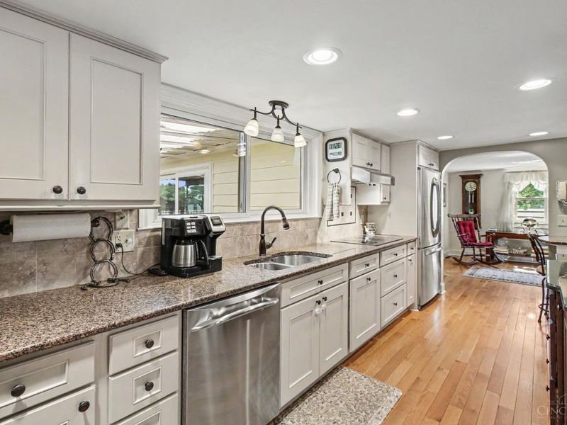 1862 E Fosters Maineville Road, Hamilton Twp, OH 45152 Photo 10