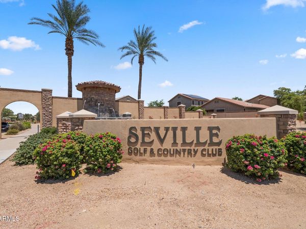 6229 S Moccasin Trail, Gilbert, AZ 85298