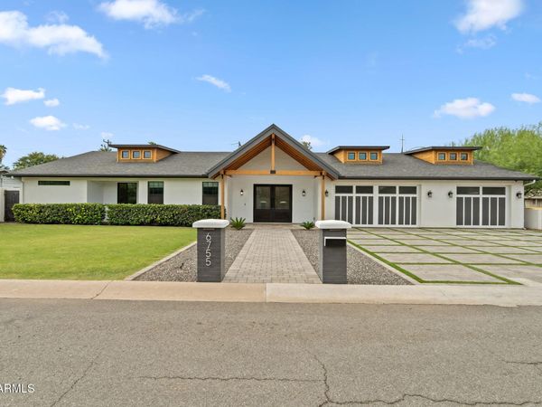 6755 N 7TH Avenue, Phoenix, AZ 85013
