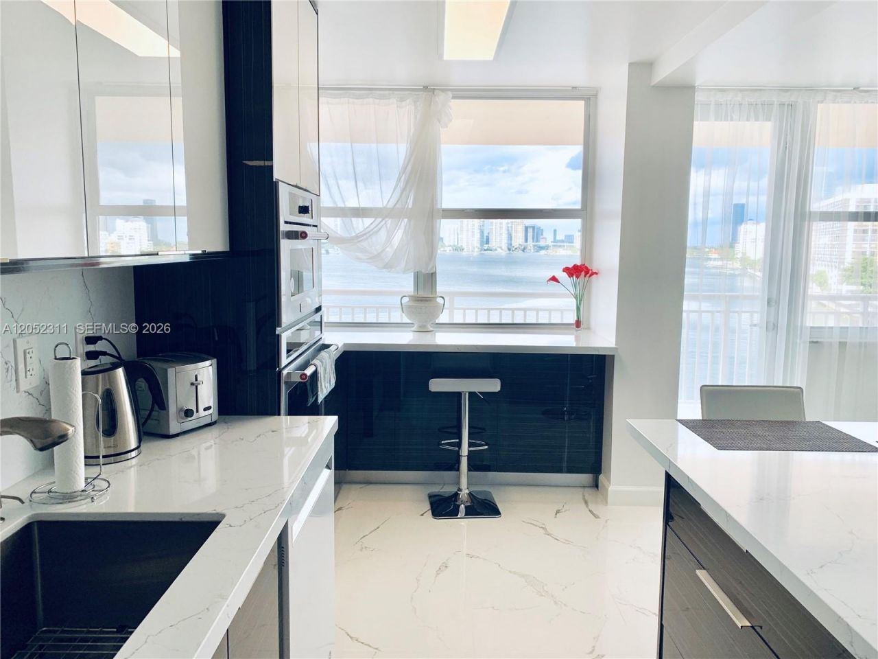 251 174th St , Unit 602, Sunny Isles Beach, FL 33160 Photo