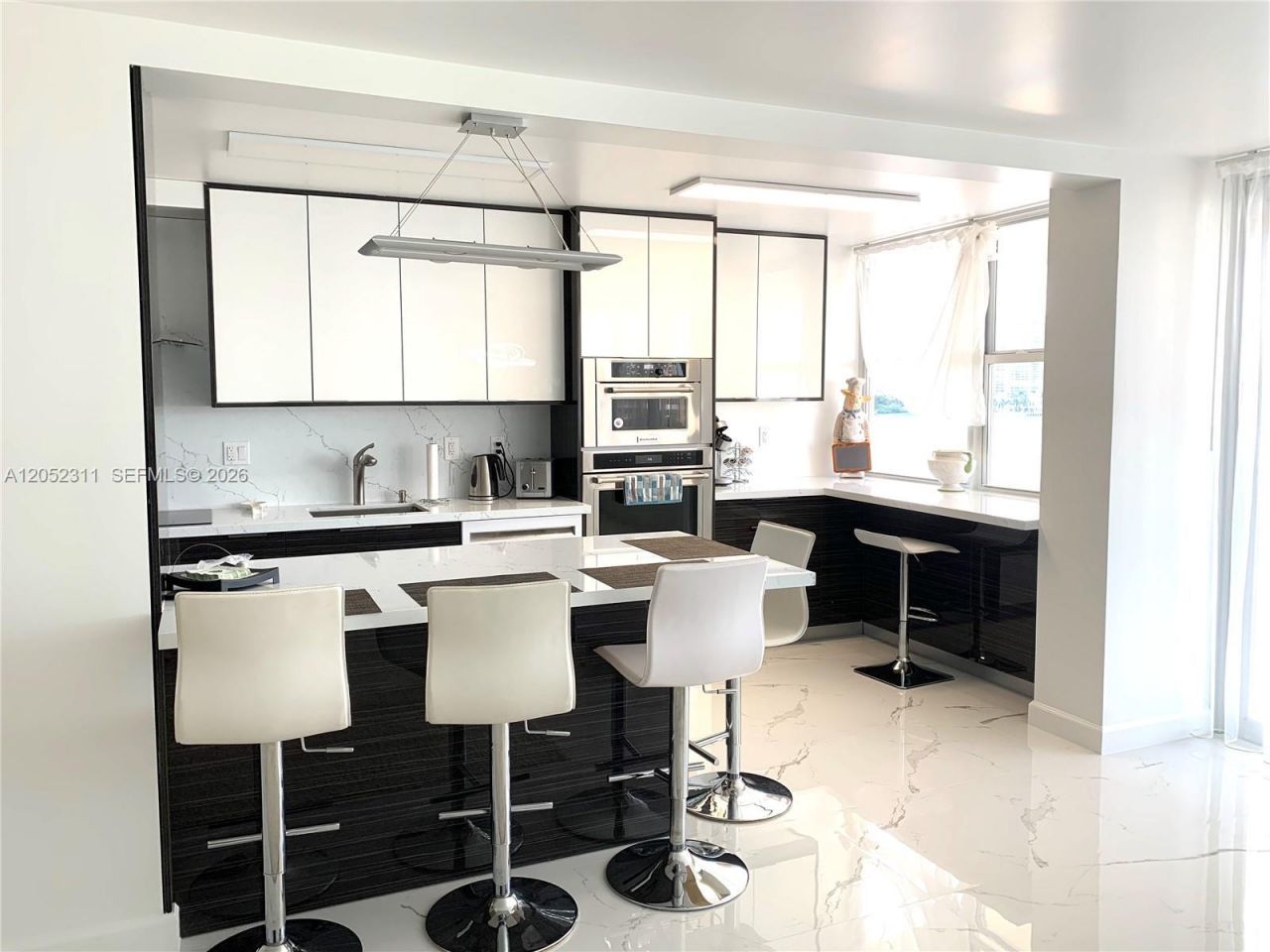 251 174th St , Unit 602, Sunny Isles Beach, FL 33160 Photo