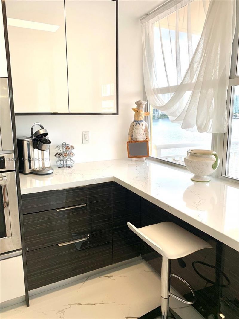 251 174th St , Unit 602, Sunny Isles Beach, FL 33160 Photo