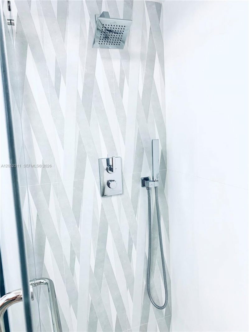 251 174th St , Unit 602, Sunny Isles Beach, FL 33160 Photo