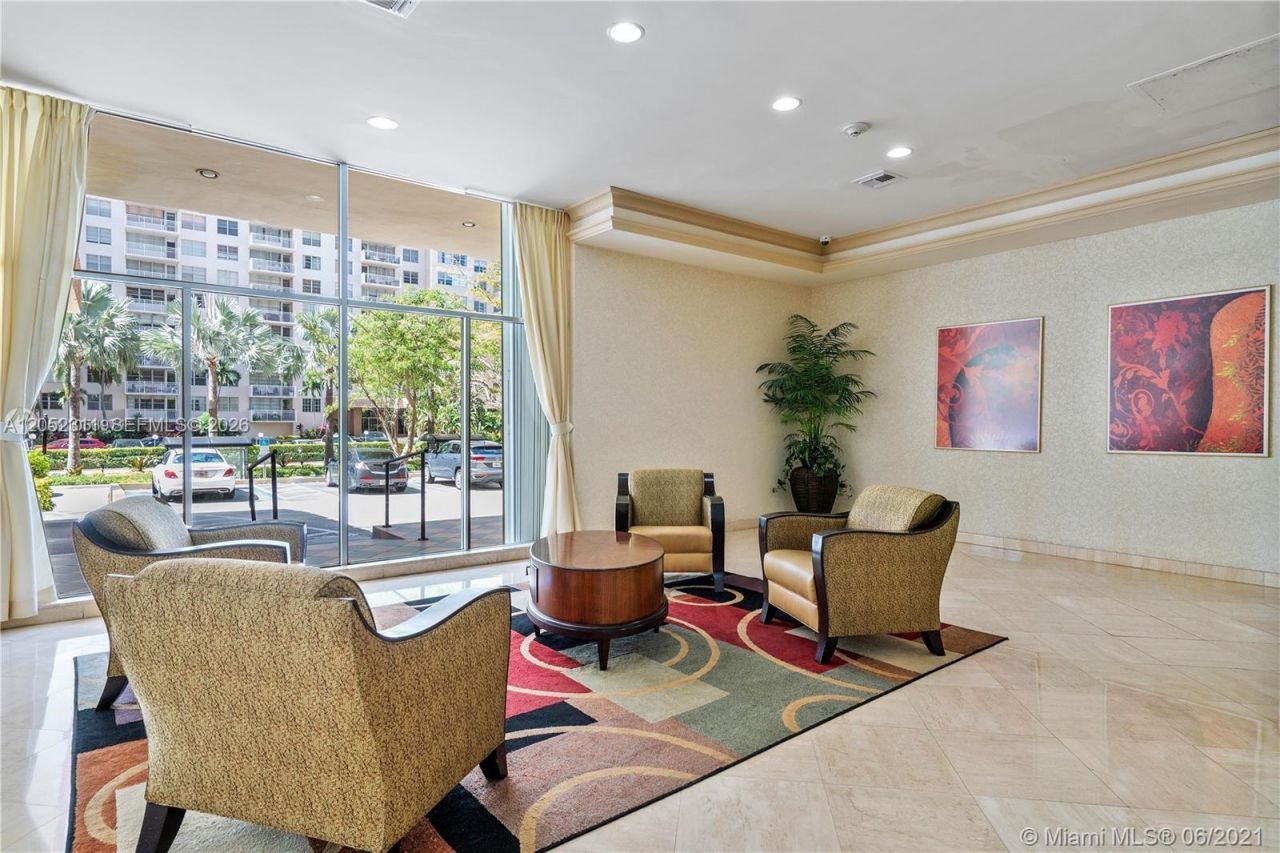 251 174th St , Unit 602, Sunny Isles Beach, FL 33160 Photo