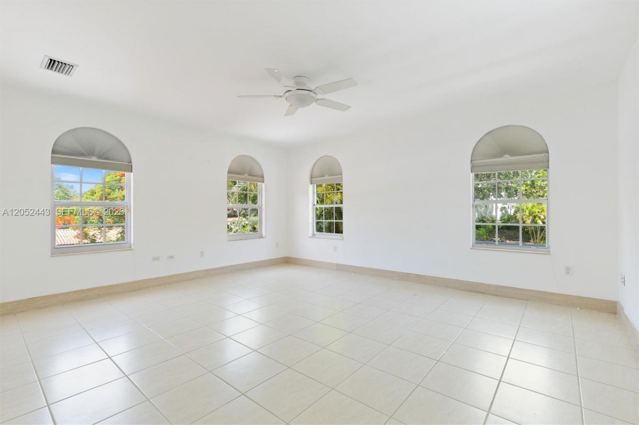 145 W Sunrise Ave , Coral Gables, FL 33133 Photo