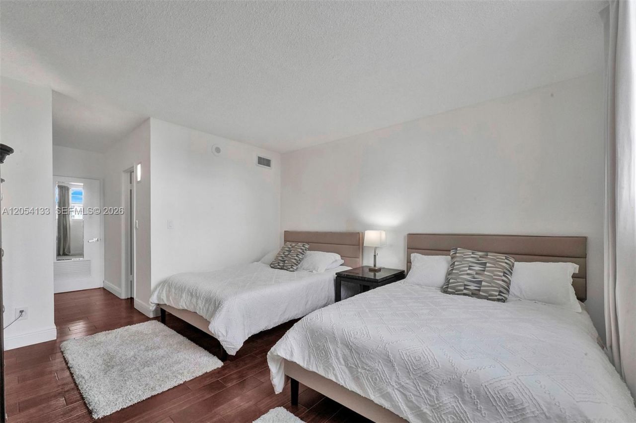 19370 Collins Ave , Unit 1001, Sunny Isles Beach, FL 33160 Photo
