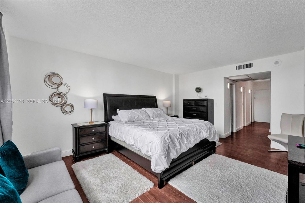 19370 Collins Ave , Unit 1001, Sunny Isles Beach, FL 33160 Photo