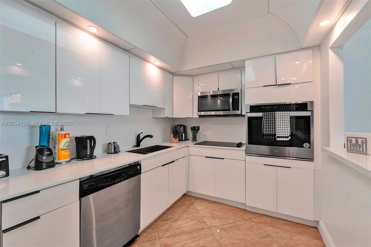 19370 Collins Ave , Unit 1001, Sunny Isles Beach, FL 33160 Photo