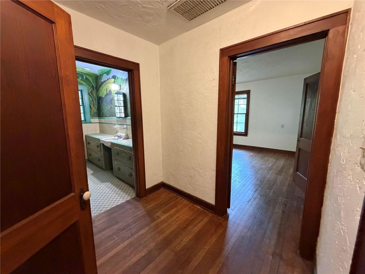 1740 NW 7th Avenue, Gainesville, FL 32603 Photo