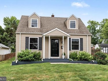 303 CEDAR ROAD, HELLERTOWN, PA 18055