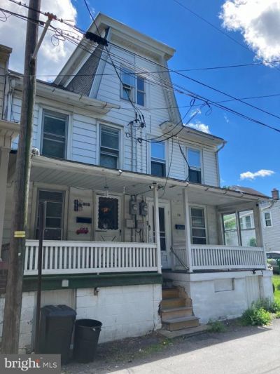 916 W WOOD STREET , COAL TOWNSHIP, PA 17866