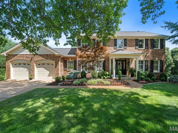 608 Westledge Court, Des Peres, MO 63131