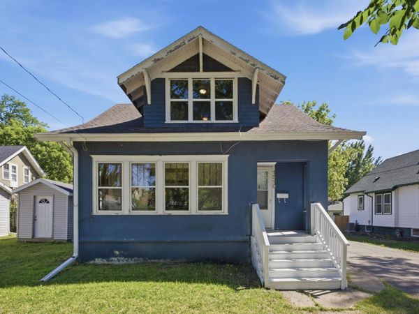 1310 11th Avenue S, Fargo, ND 58103