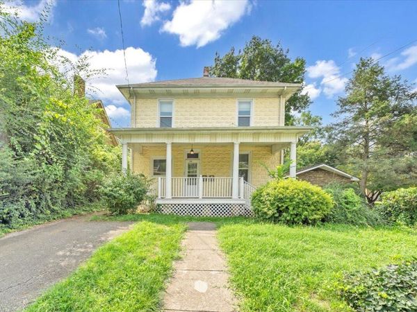 2410 Broadway AVE SW, Unit Apt B, Roanoke, VA 24014