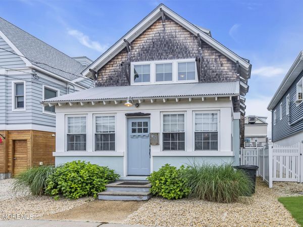 196 3rd Avenue, Manasquan, NJ 08736