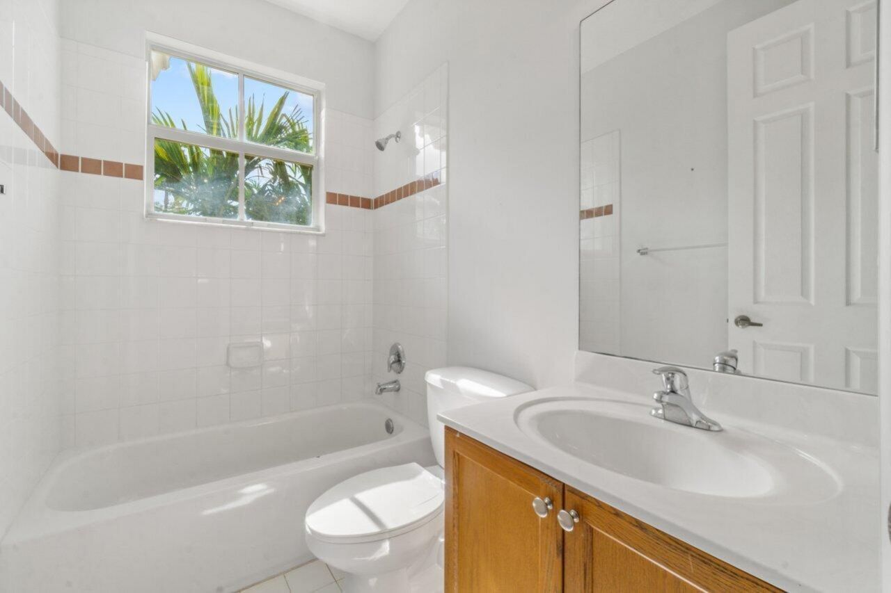 406 Lake Monterey Circle, Boynton Beach, FL 33426 Photo