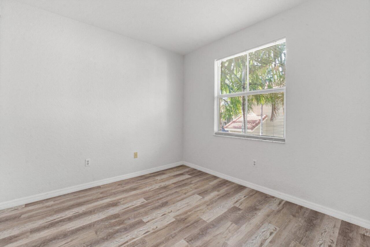 406 Lake Monterey Circle, Boynton Beach, FL 33426 Photo