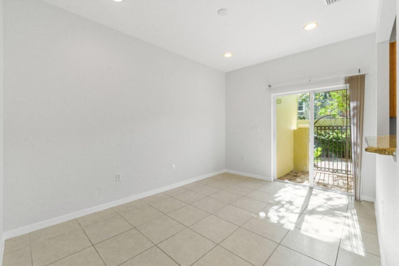 406 Lake Monterey Circle, Boynton Beach, FL 33426 Photo