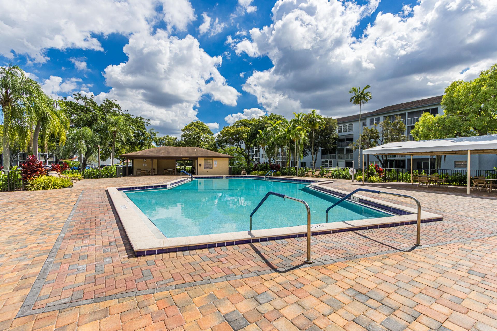 12900 SW 13th Street, Unit 403E, Pembroke Pines, FL 33027 Photo