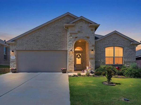 1104 Eastland Lane, Weatherford, TX 76087