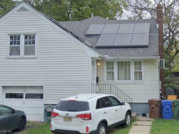 208 E Price St, Linden, NJ 07036