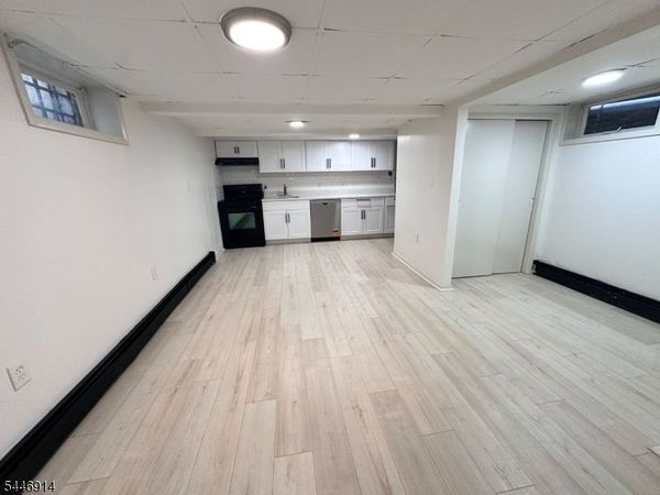36 Monroe St, Newark, NJ 07105