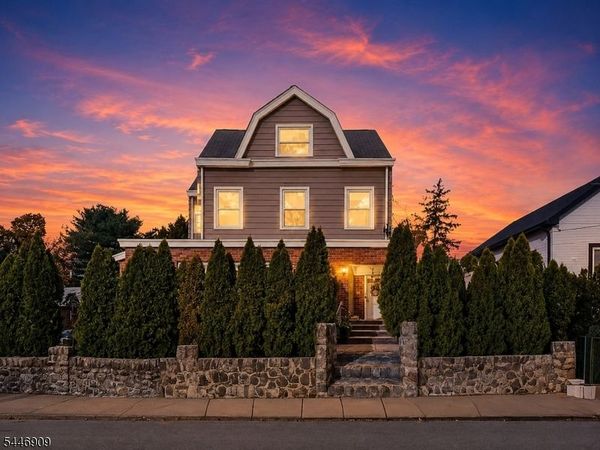 190 Totowa Rd, Totowa, NJ 07512
