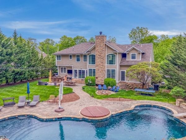 37 Rogers Ave, Berkeley Heights, NJ 07922