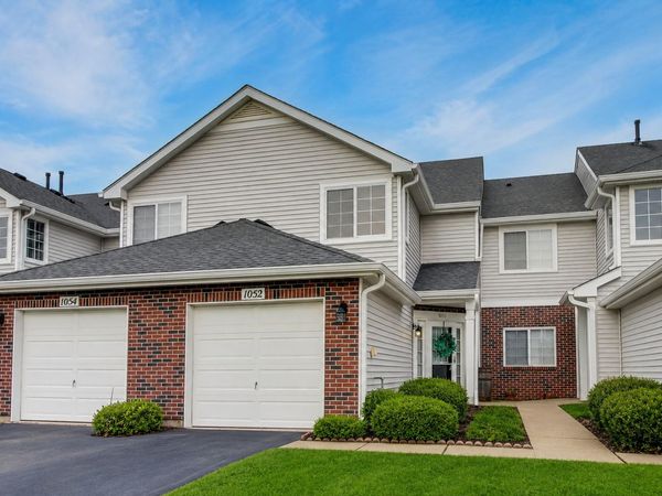 1052 Ripple Ridge , Darien, IL 60561