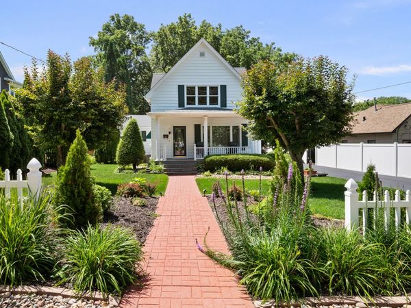 1342 45th Avenue , Rock Island, IL 61201