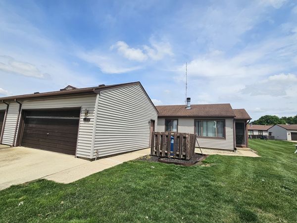 906 Pomona Drive , Unit 906, Champaign, IL 61822